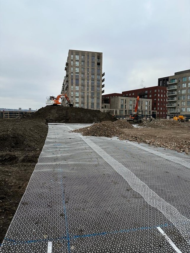 Tensar InterAx geogrid and recycled aggregate fill greatly reduced the cost of piling platforms on this London project.